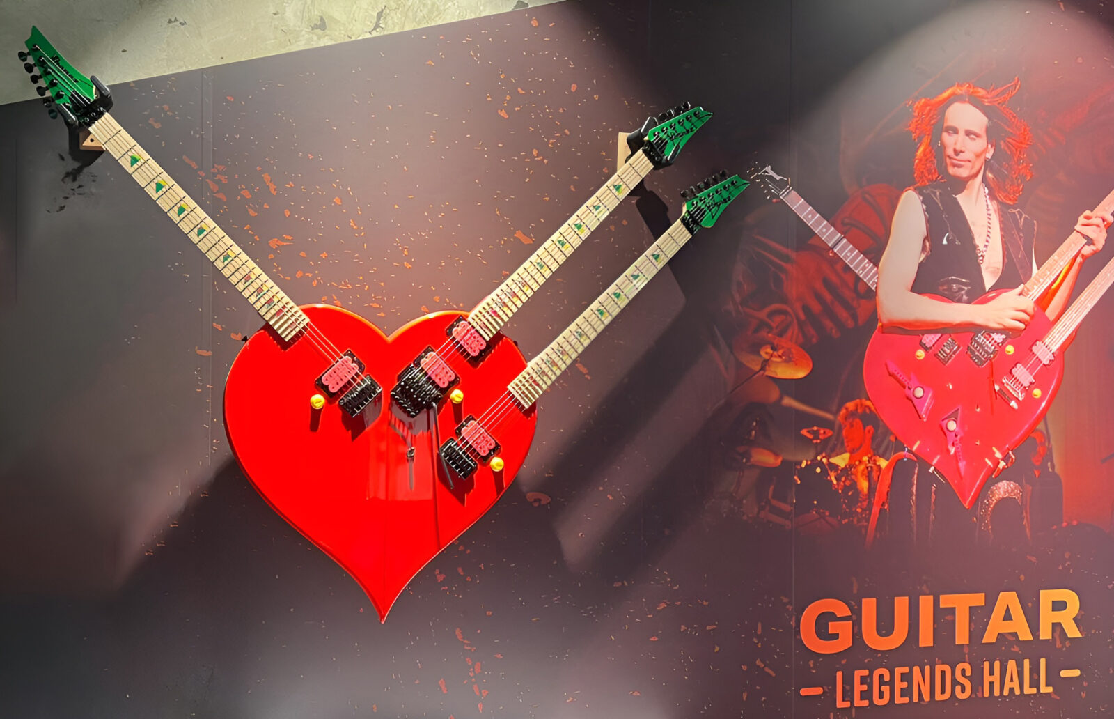 Heart guitar by Ramos Custom Guitars